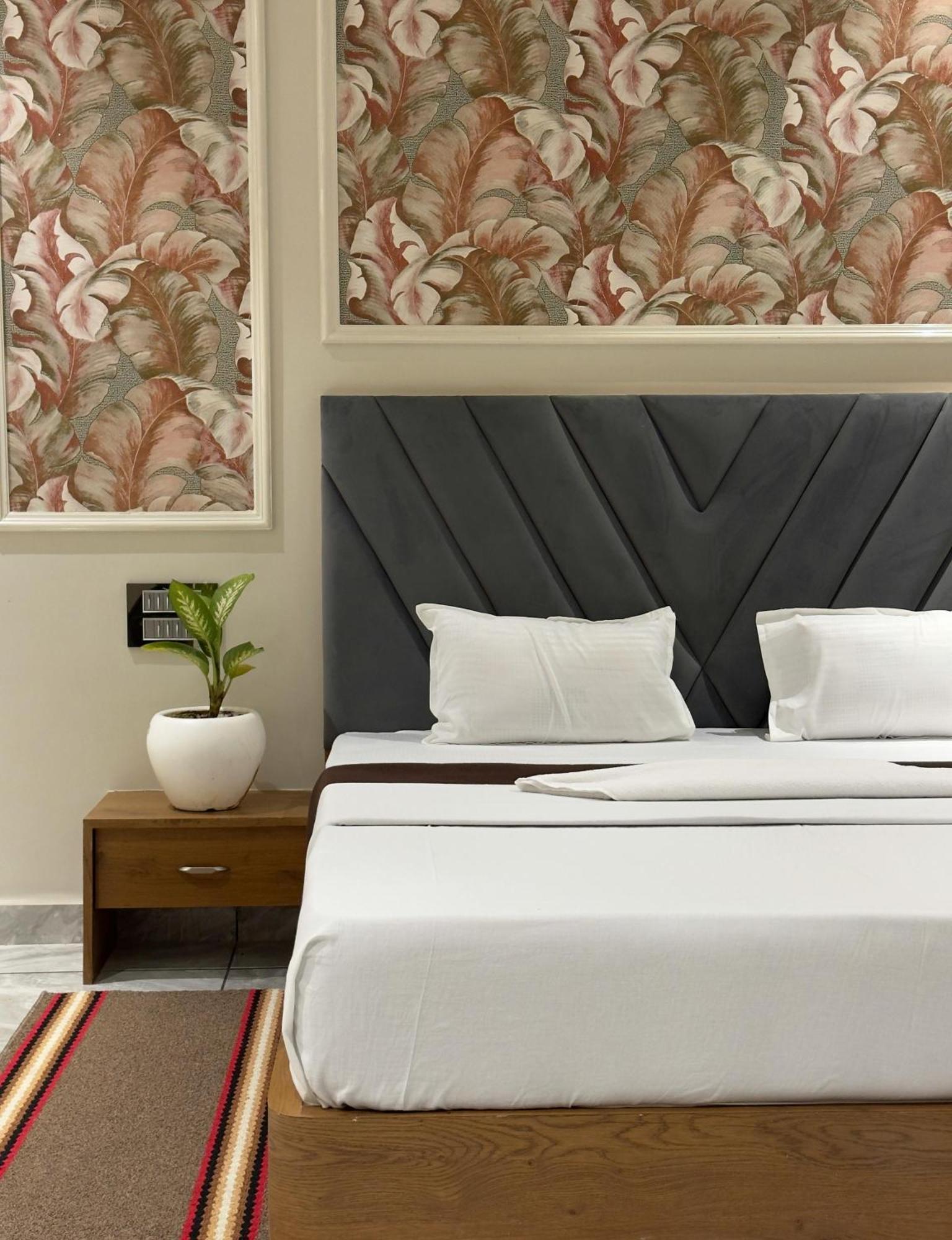 Hotel Tej Inn Plaza Near Igi Airport Delhi Nowe Delhi Zewnętrze zdjęcie